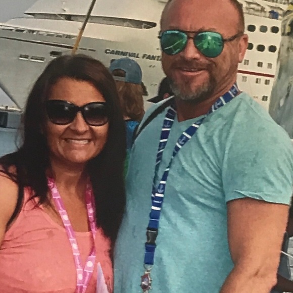 Meet your Posher, Paige - Picture 2 of 8